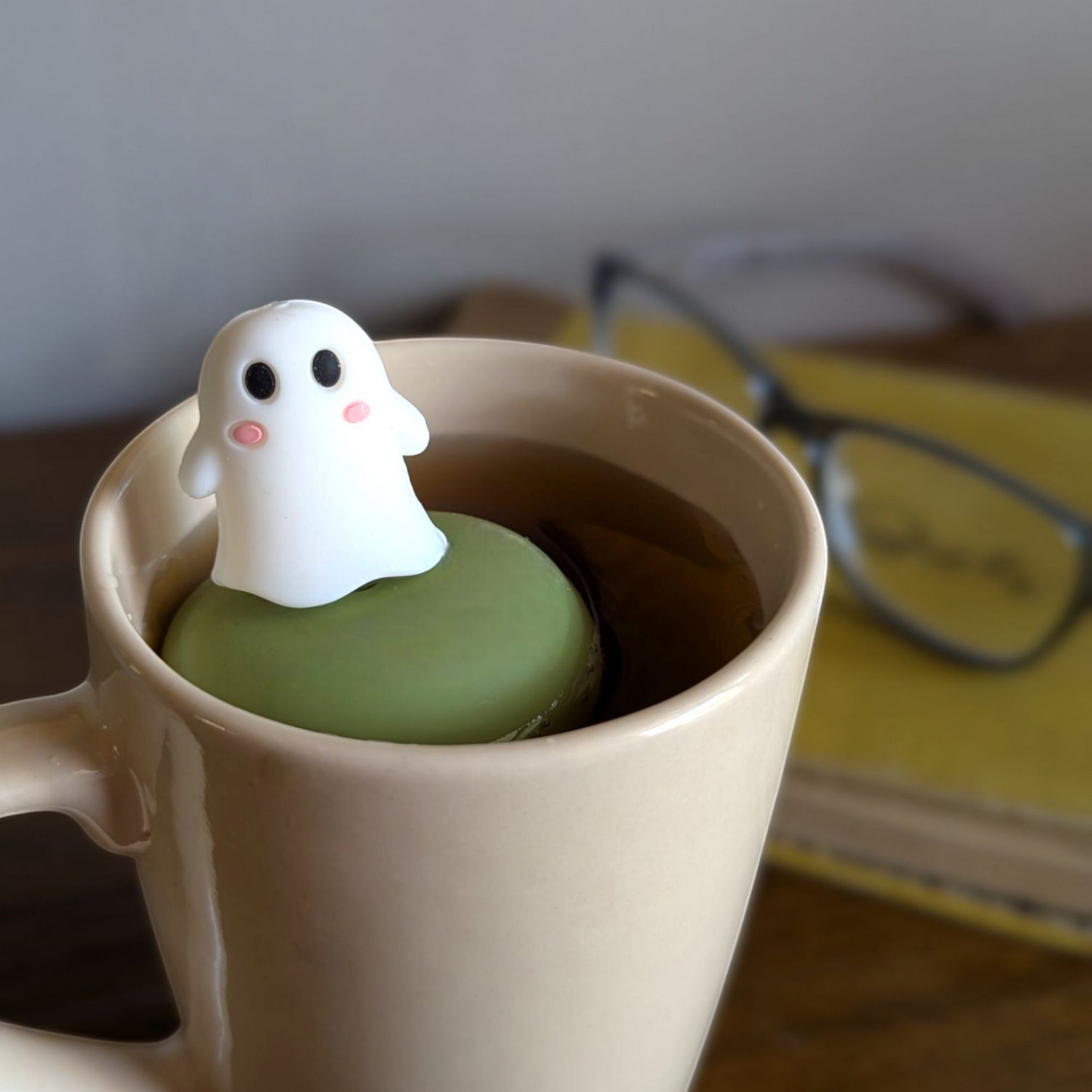 White Ghost | Floating Tea Steeper | Green Base | White Icon