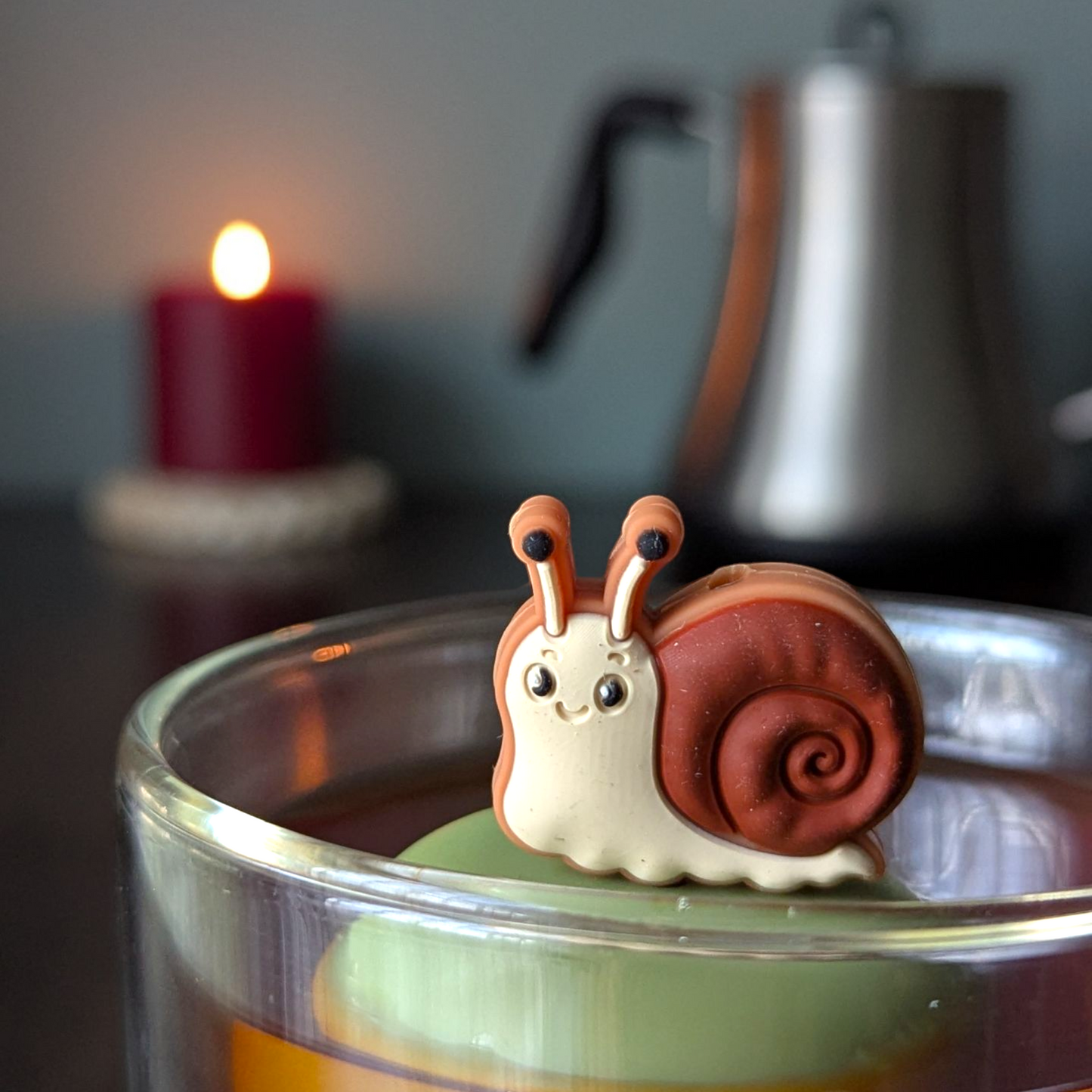 Cute Snail | Floating Tea Steeper | Green Base | Brown