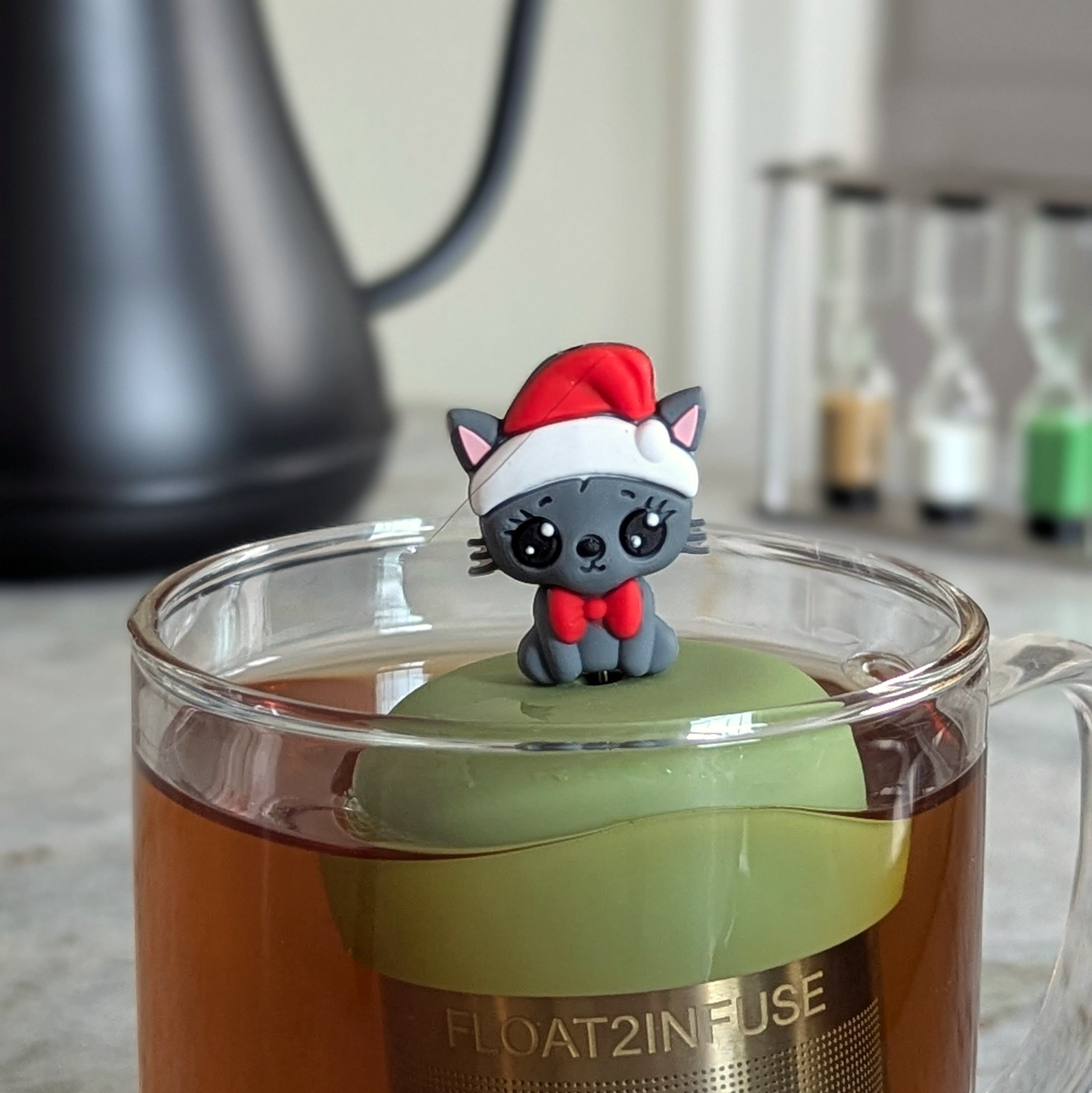 Christmas Cat | Floating Tea Steeper | Green Base | Grey Cat