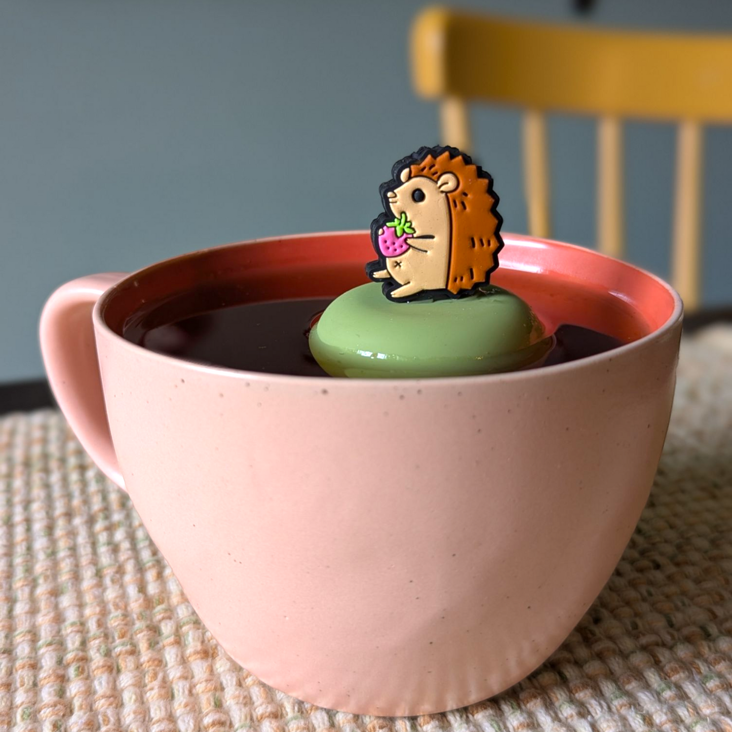 Hedgehog | Floating Tea Steeper | Green Base | Brown