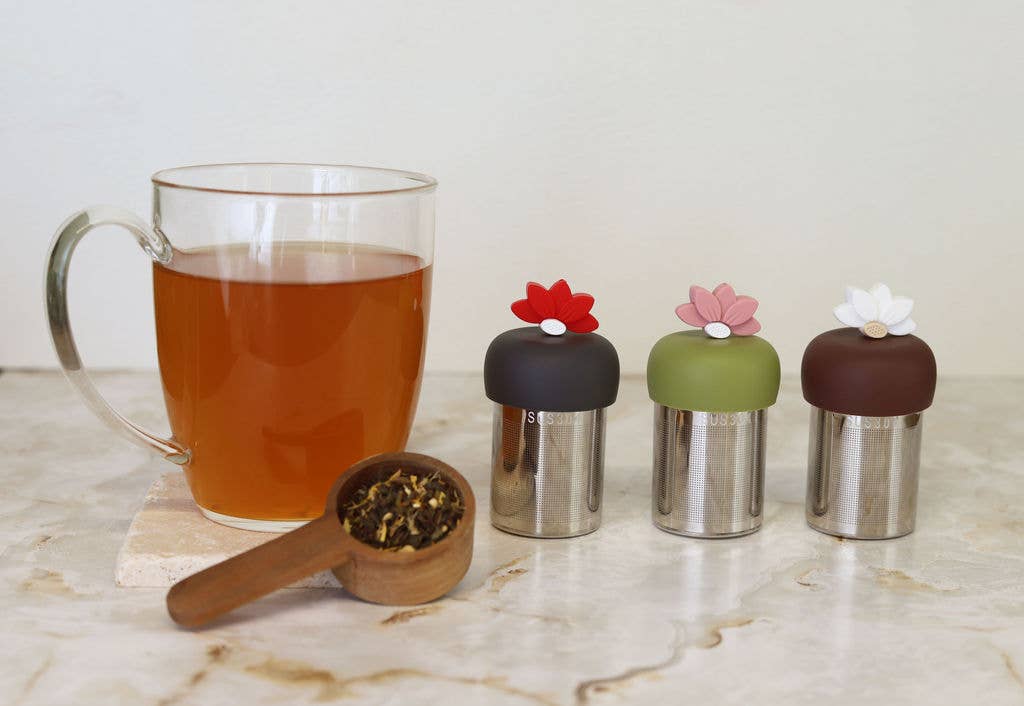 Lotus | Floating Tea Steeper | Green Base | Pink Lotus: Earth Green / Warm Pink Lotus
