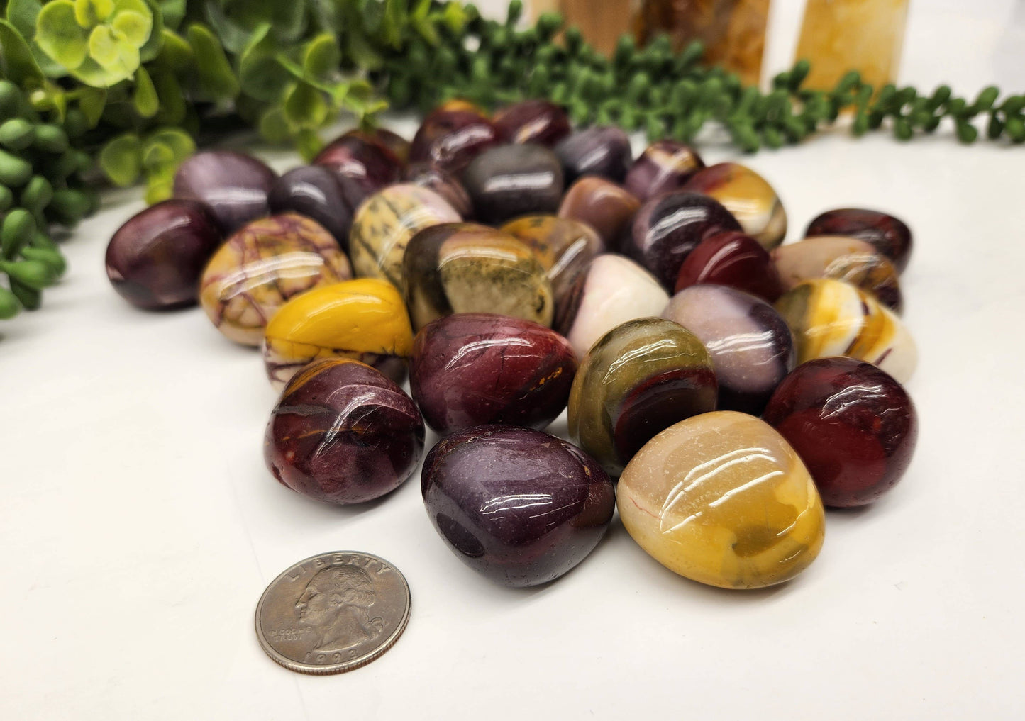 Mookaite Jasper Tumbled Gemstone (1kg/2.2lbs) 30-35mm