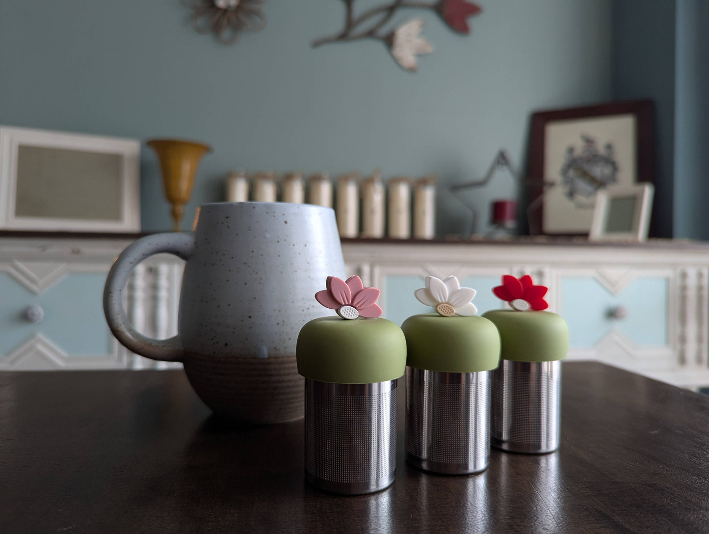 Lotus | Floating Tea Steeper | Green Base | Pink Lotus: Earth Green / Warm Pink Lotus