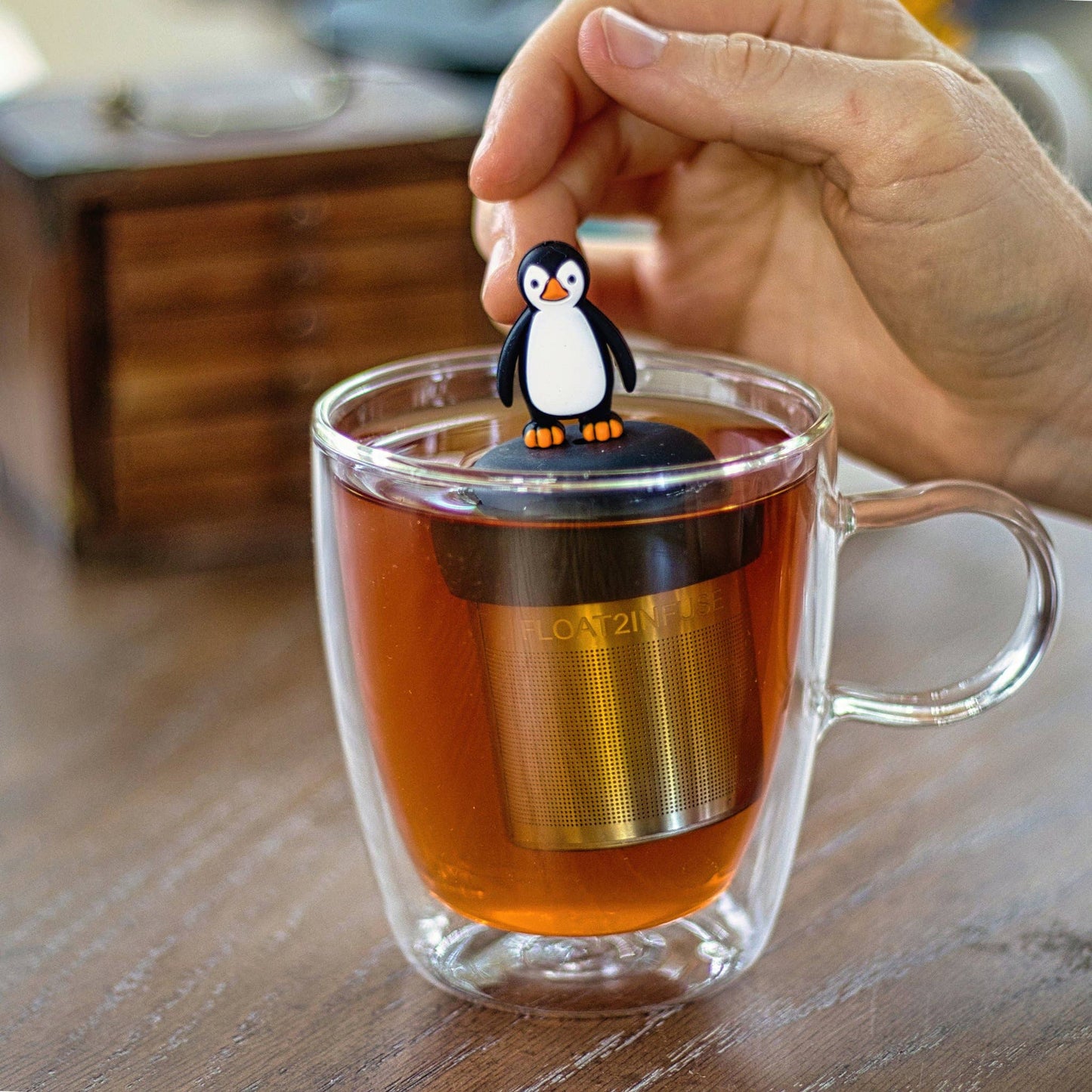 Penguin | Floating Tea Steeper | Grey Base | Black & White